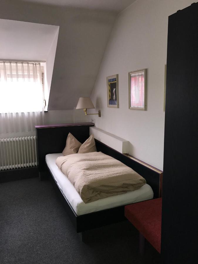 Hotel-Landgasthof Gruener Baum - Dittigheim タウバービショフスハイム エクステリア 写真