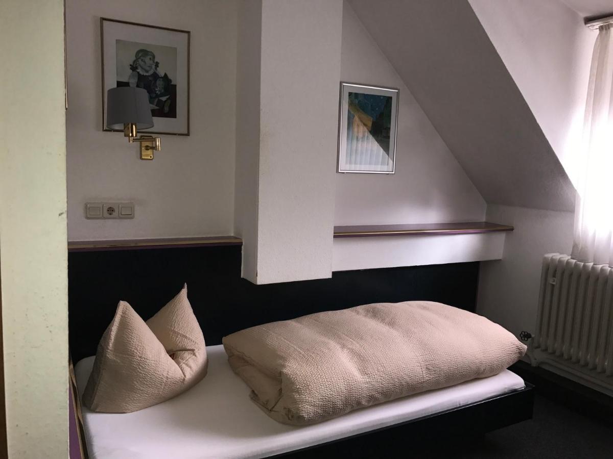 Hotel-Landgasthof Gruener Baum - Dittigheim タウバービショフスハイム エクステリア 写真